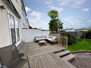 Decking Area- click for photo gallery